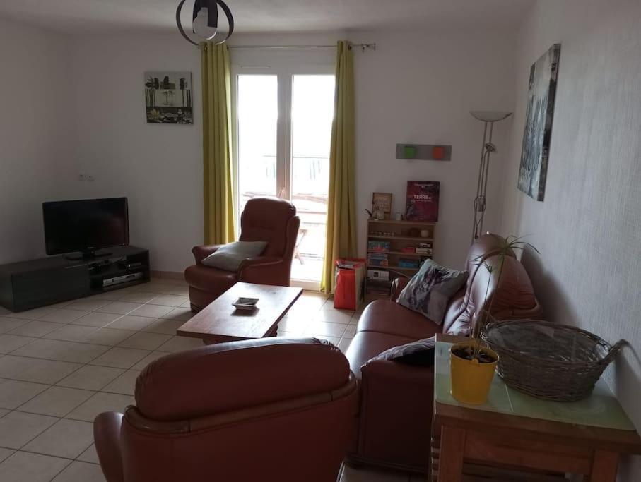 Maison 6 Personnes Billom Exterior foto